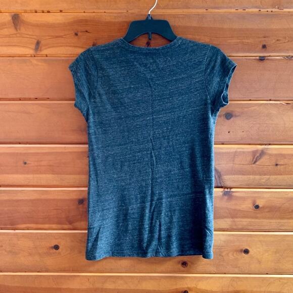 Gray Short Sleeve Fitted Graphic Tee - Picture 5 of 13